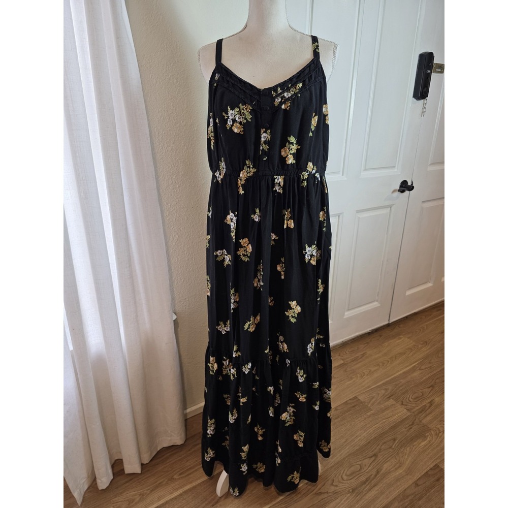 Torrid Maxi Dress‎ 2 Floral Black
